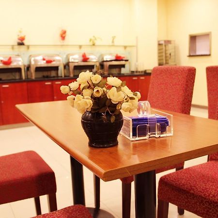 Hanting Hotel Shanghai Qibao Centre Экстерьер фото